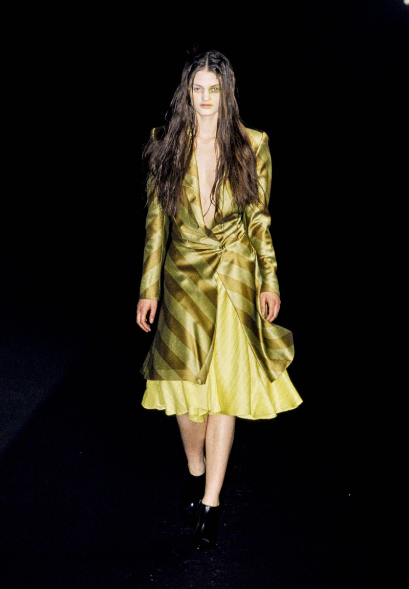 Olivier Theyskens fashion show for Spring/Summer 1999