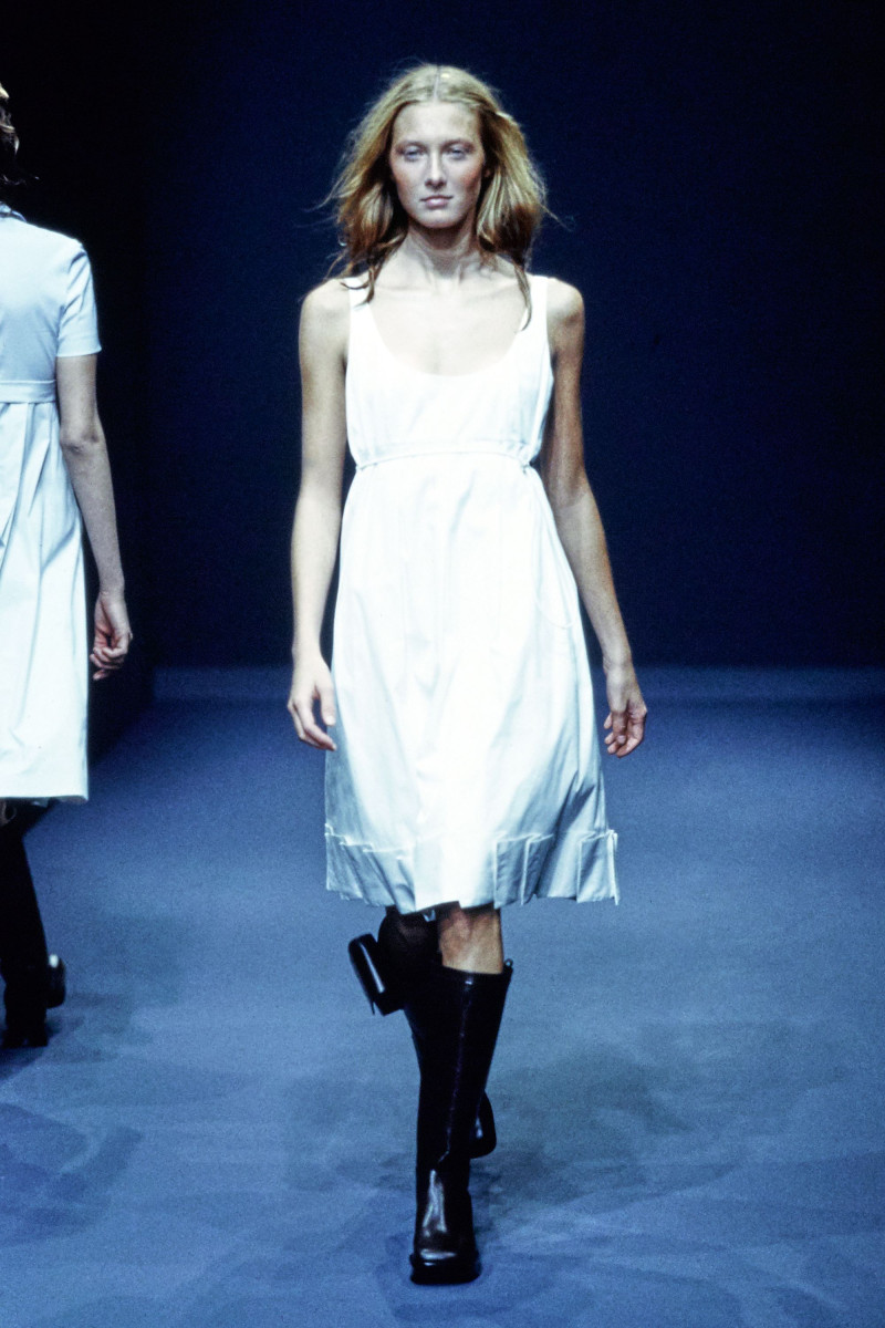 Prada fashion show for Spring/Summer 1999