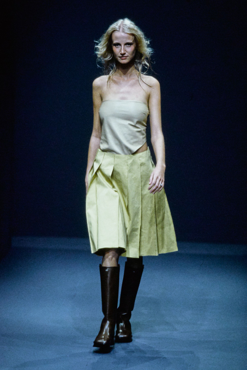 Prada fashion show for Spring/Summer 1999