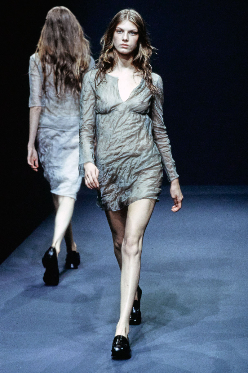 Prada fashion show for Spring/Summer 1999