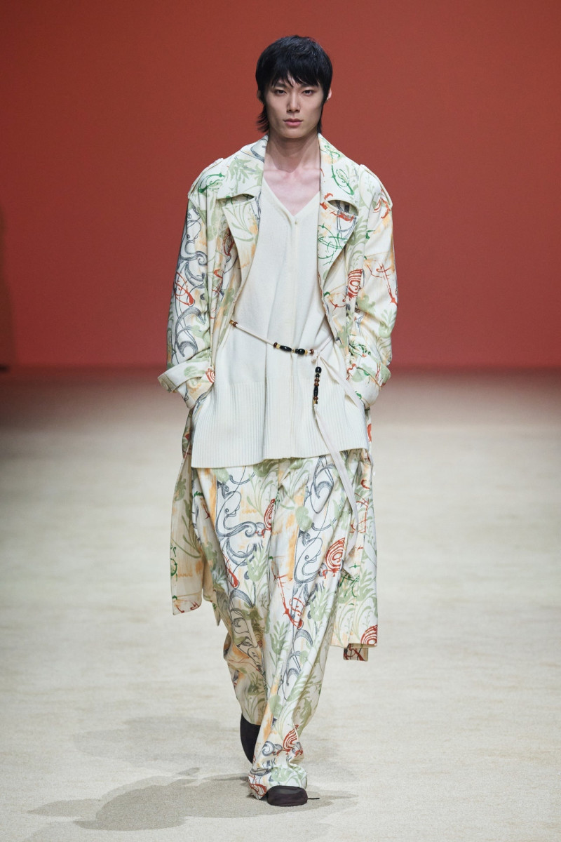 Xu Zhi fashion show for Autumn/Winter 2025