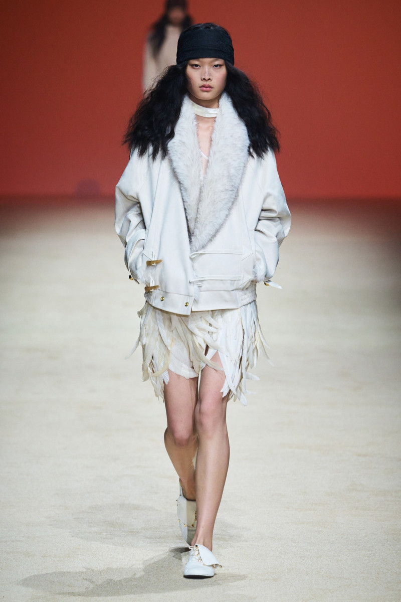 Xu Zhi fashion show for Autumn/Winter 2025