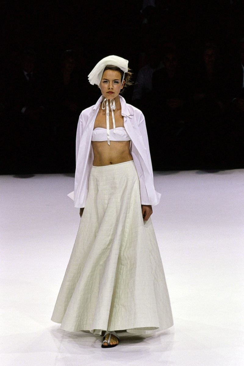 Yohji Yamamoto fashion show for Spring/Summer 1999