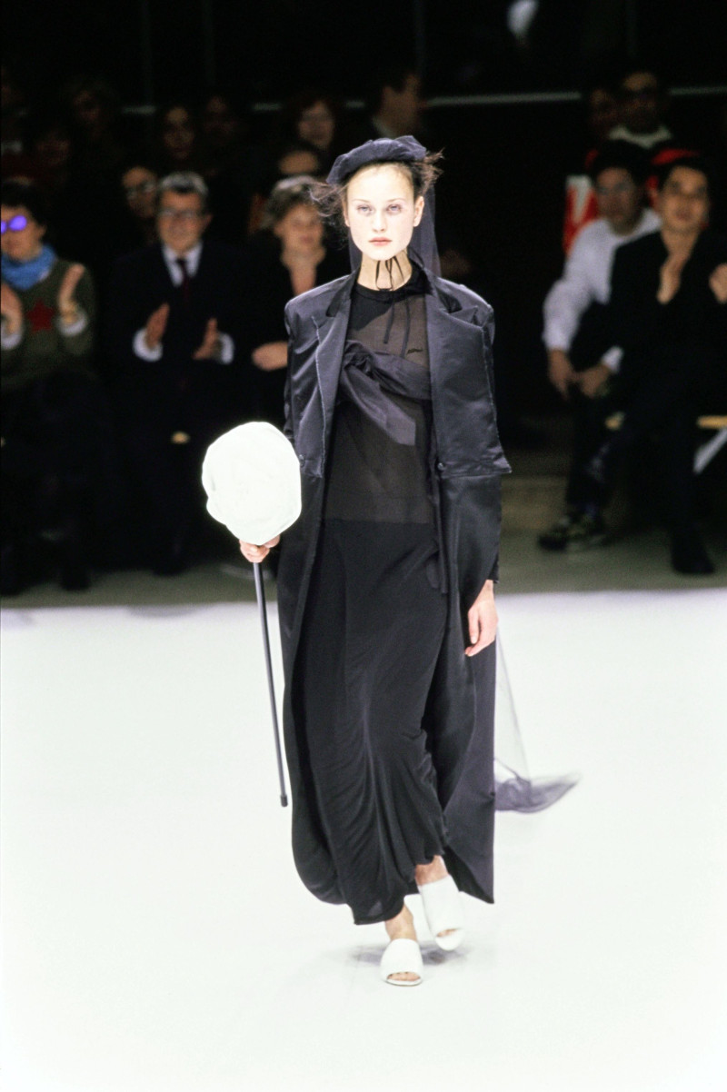Yohji Yamamoto fashion show for Spring/Summer 1999