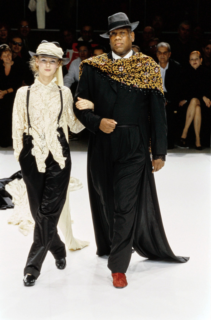 Yohji Yamamoto fashion show for Spring/Summer 1999