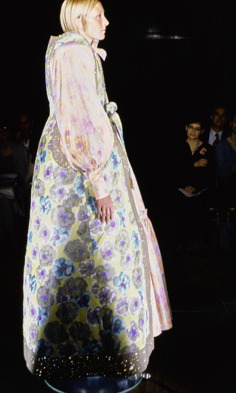 Viktor & Rolf fashion show for Autumn/Winter 1999