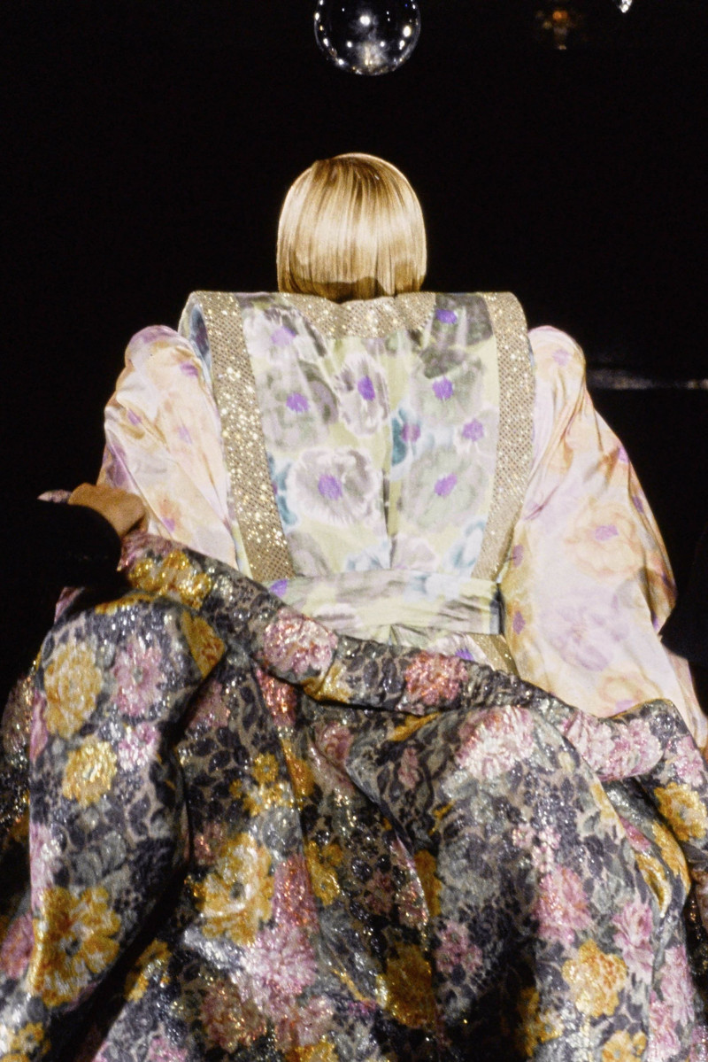 Viktor & Rolf fashion show for Autumn/Winter 1999