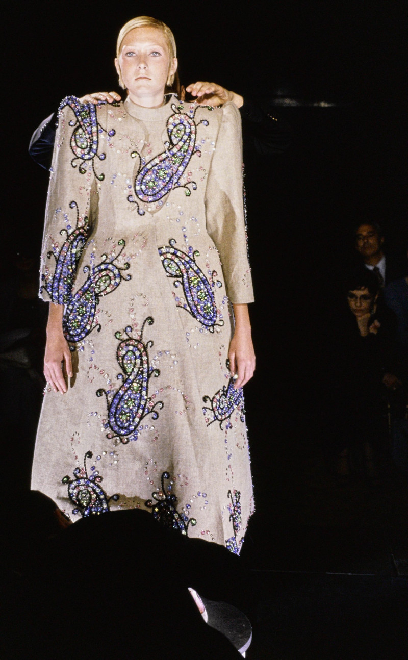 Viktor & Rolf fashion show for Autumn/Winter 1999