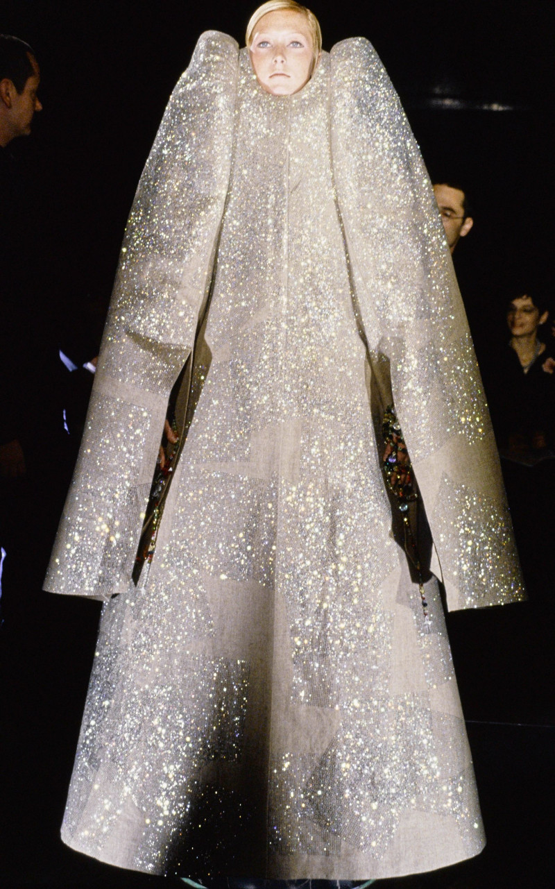Viktor & Rolf fashion show for Autumn/Winter 1999