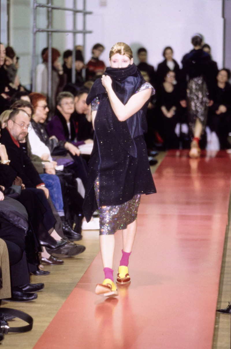 Comme Des Garcons fashion show for Autumn/Winter 1999