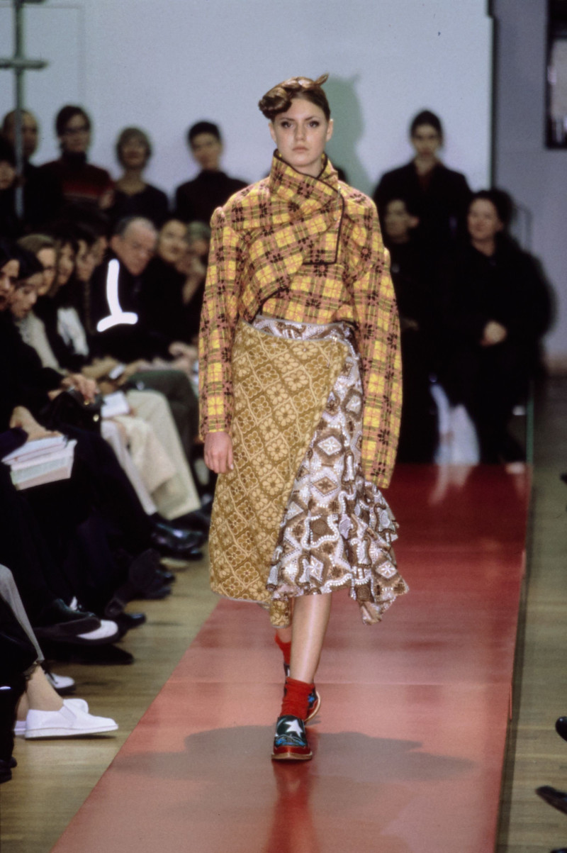 Comme Des Garcons fashion show for Autumn/Winter 1999