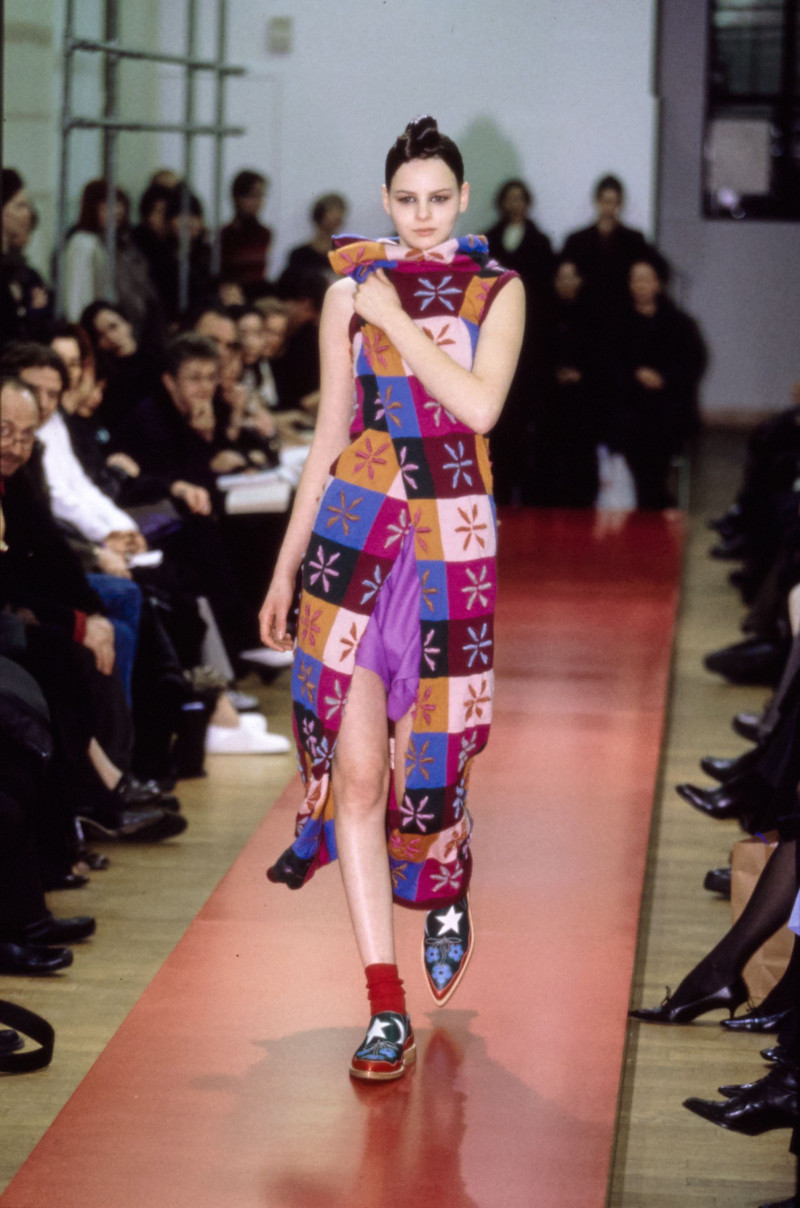 Comme Des Garcons fashion show for Autumn/Winter 1999