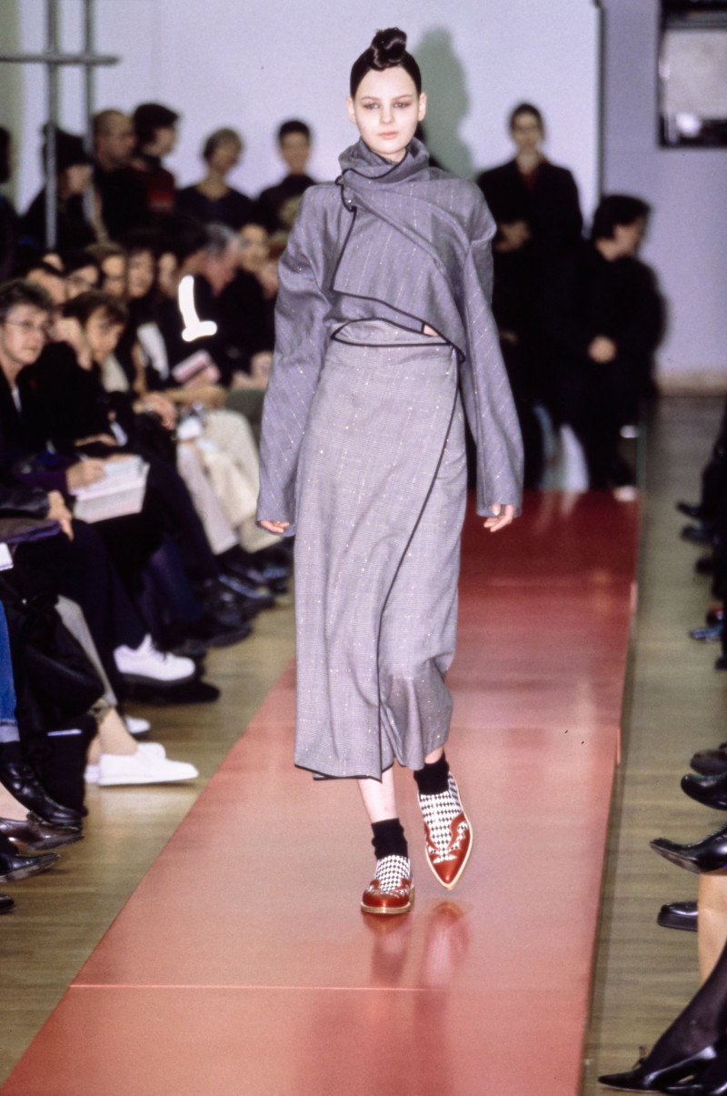 Comme Des Garcons fashion show for Autumn/Winter 1999