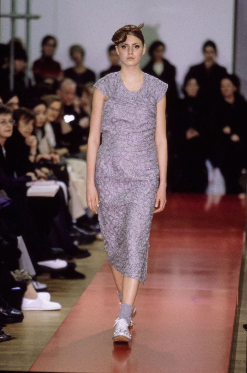 Comme Des Garcons fashion show for Autumn/Winter 1999