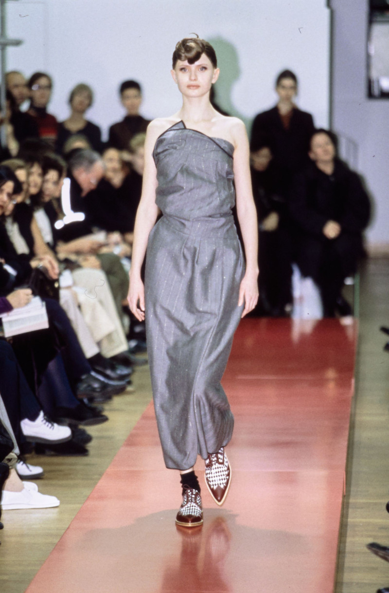 Comme des Garçons fashion show for Autumn/Winter 1999