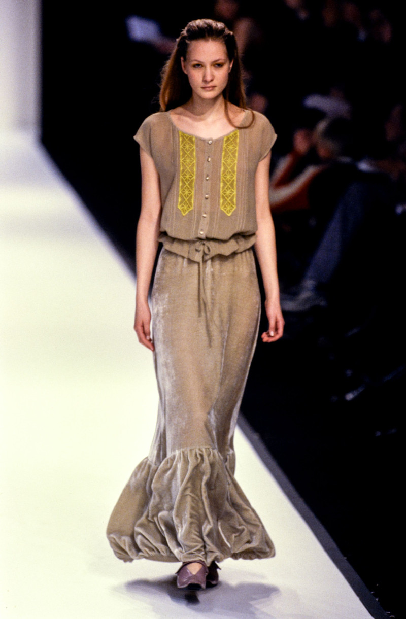 Ghost London fashion show for Autumn/Winter 1999