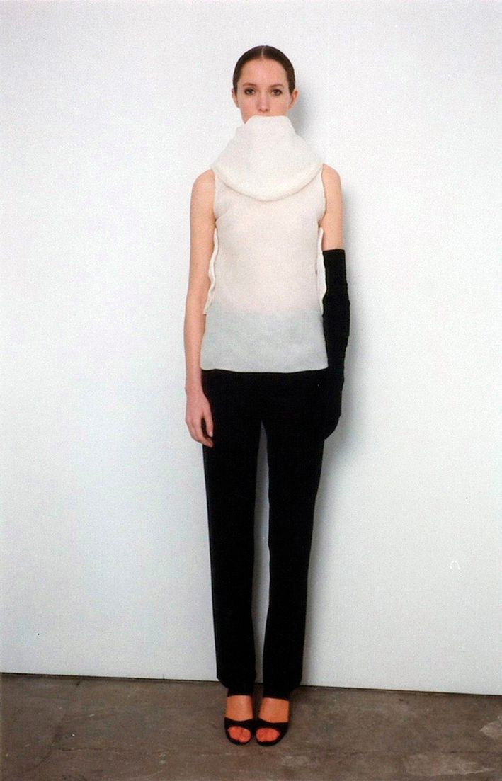 Helmut Lang fashion show for Autumn/Winter 1999