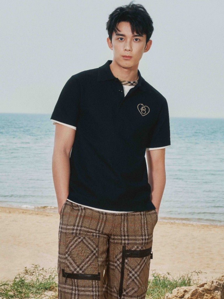 Burberry Chinese Valentine’s Day Collection advertisement for Autumn/Winter 2025