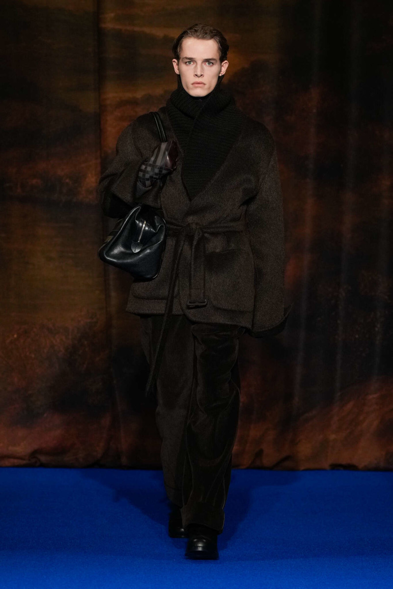 Burberry fashion show for Autumn/Winter 2025