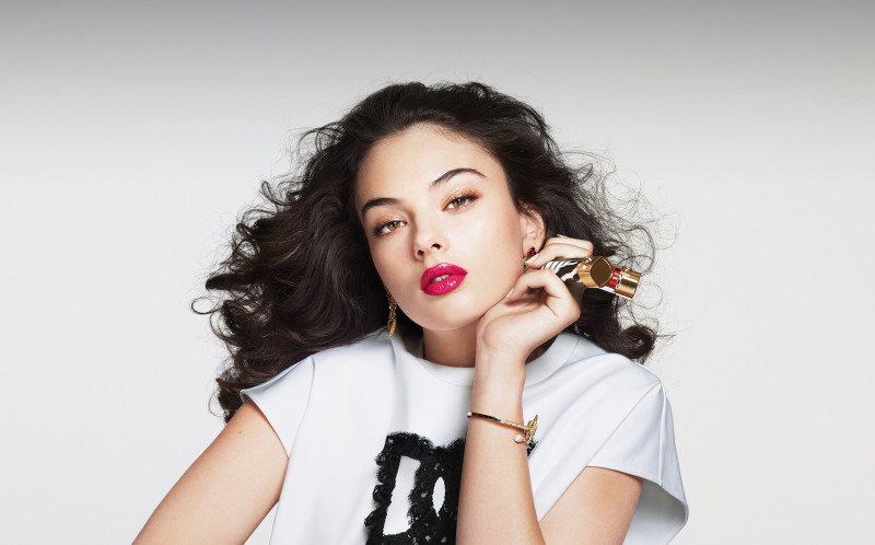 Deva Cassel featured in  the Dolce & Gabbana Beauty The Only One Sheer advertisement for Autumn/Winter 2023
