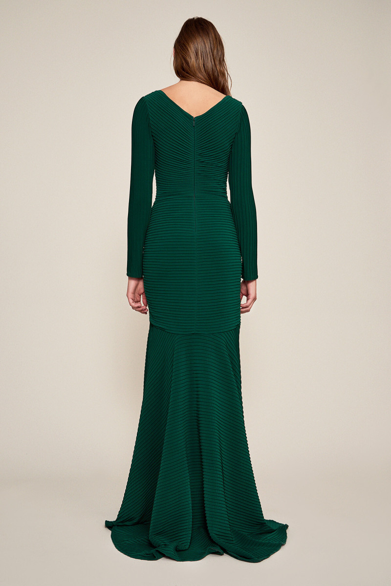 Daria Mikolajczak featured in  the Tadashi Shoji catalogue for Autumn/Winter 2020