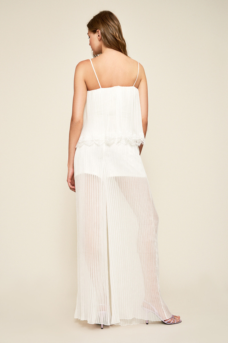 Daria Mikolajczak featured in  the Tadashi Shoji catalogue for Autumn/Winter 2020