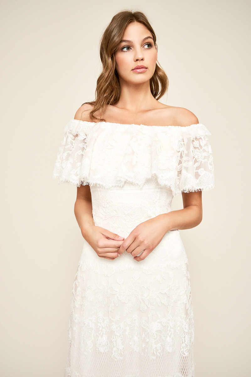 Daria Mikolajczak featured in  the Tadashi Shoji catalogue for Autumn/Winter 2020
