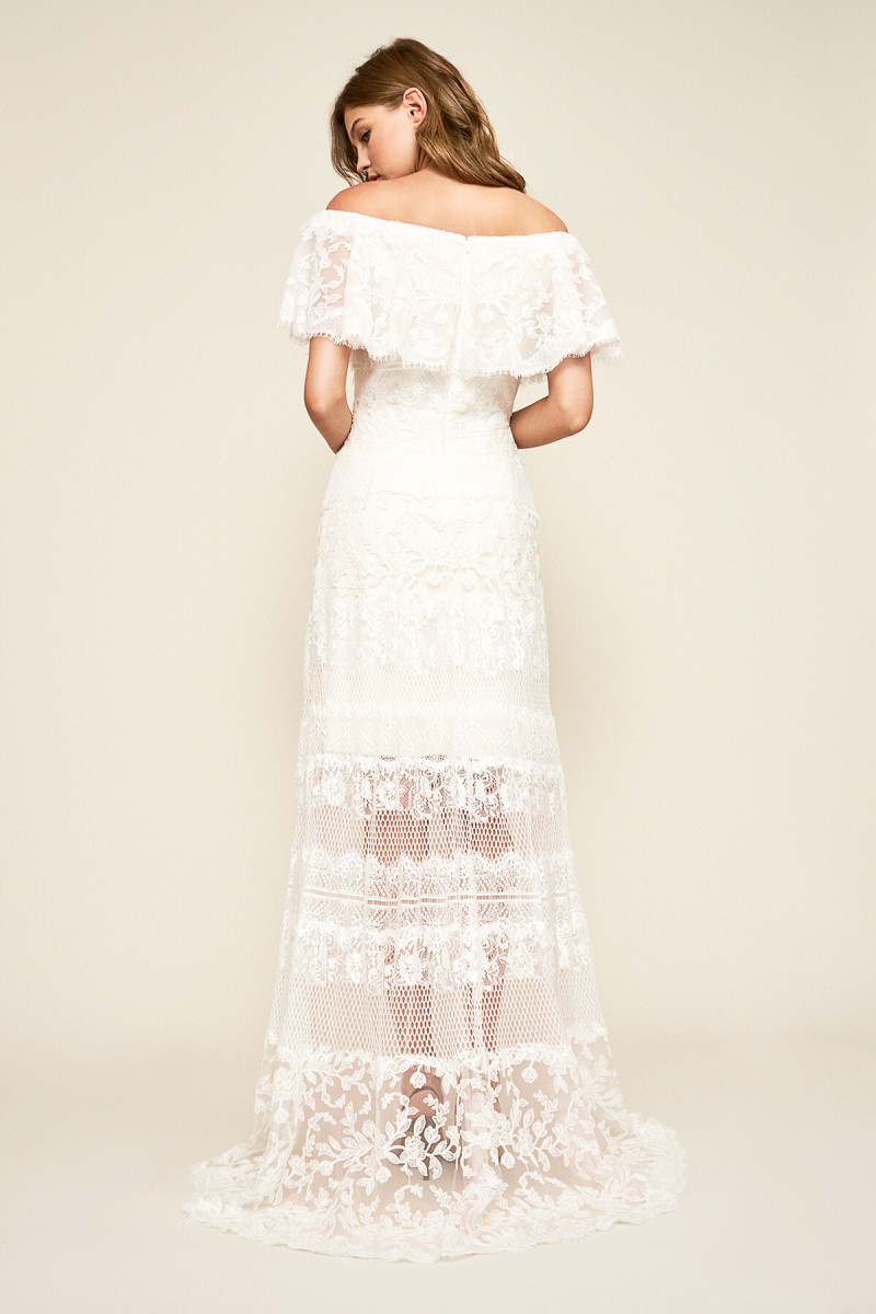 Daria Mikolajczak featured in  the Tadashi Shoji catalogue for Autumn/Winter 2020