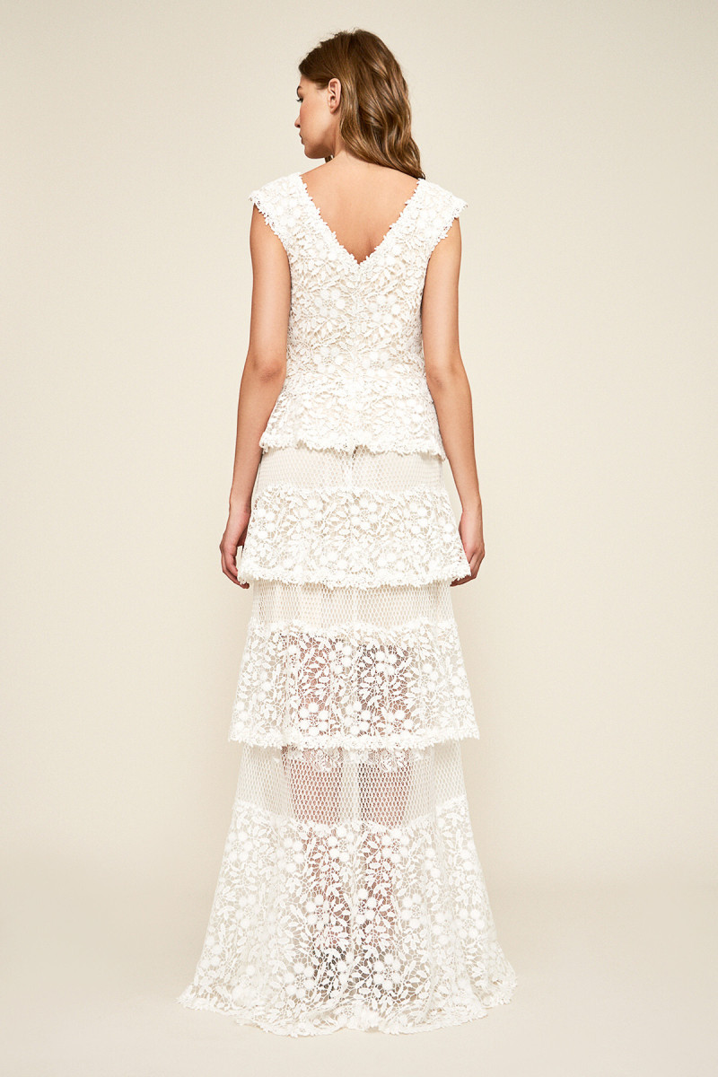 Daria Mikolajczak featured in  the Tadashi Shoji catalogue for Autumn/Winter 2020