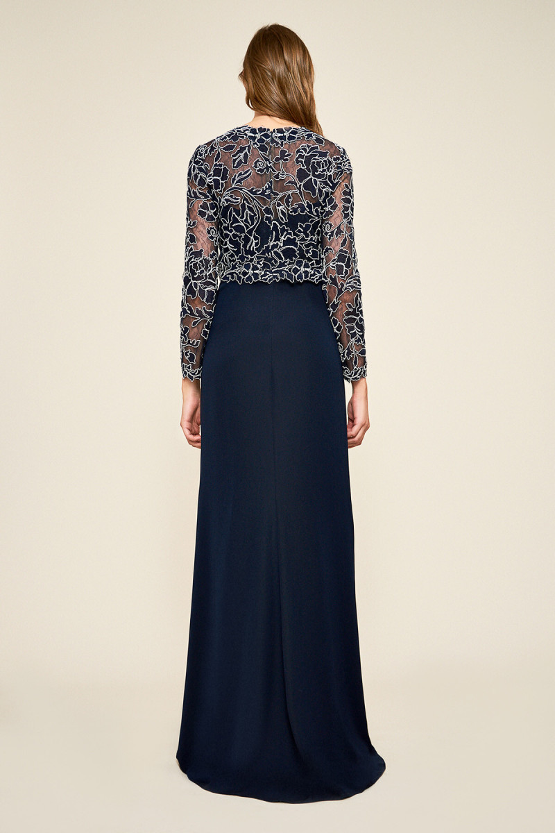 Daria Mikolajczak featured in  the Tadashi Shoji catalogue for Autumn/Winter 2020