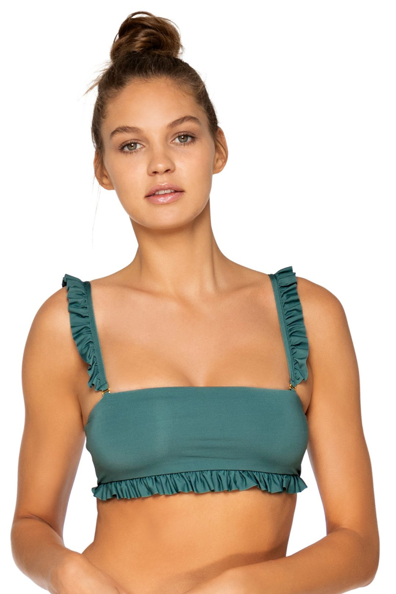 Daria Mikolajczak featured in  the B. Swim catalogue for Summer 2021