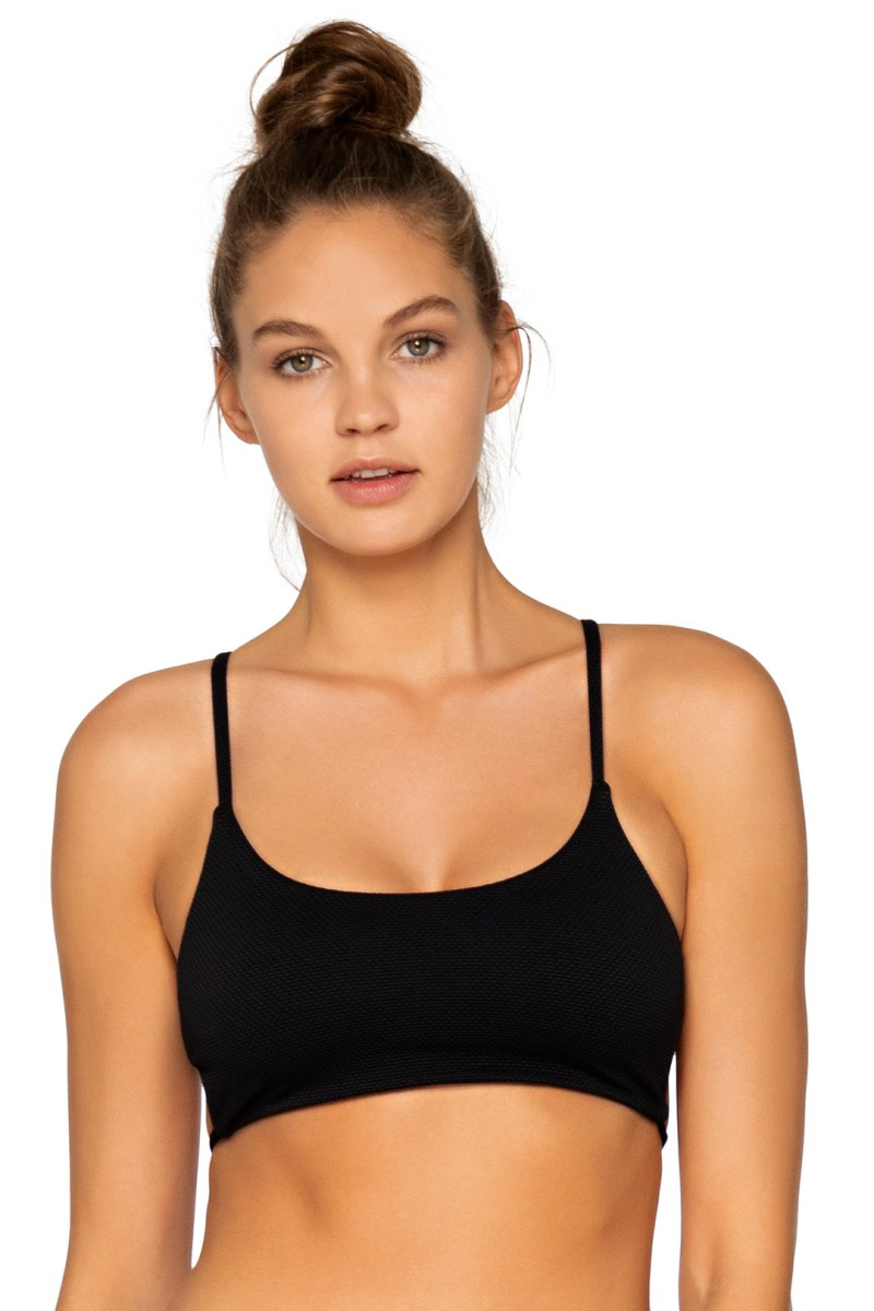 Daria Mikolajczak featured in  the B. Swim catalogue for Summer 2021