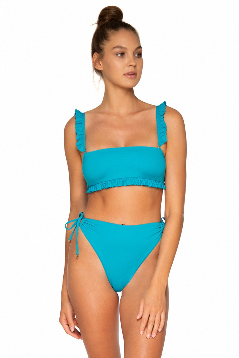 Daria Mikolajczak featured in  the B. Swim catalogue for Summer 2021