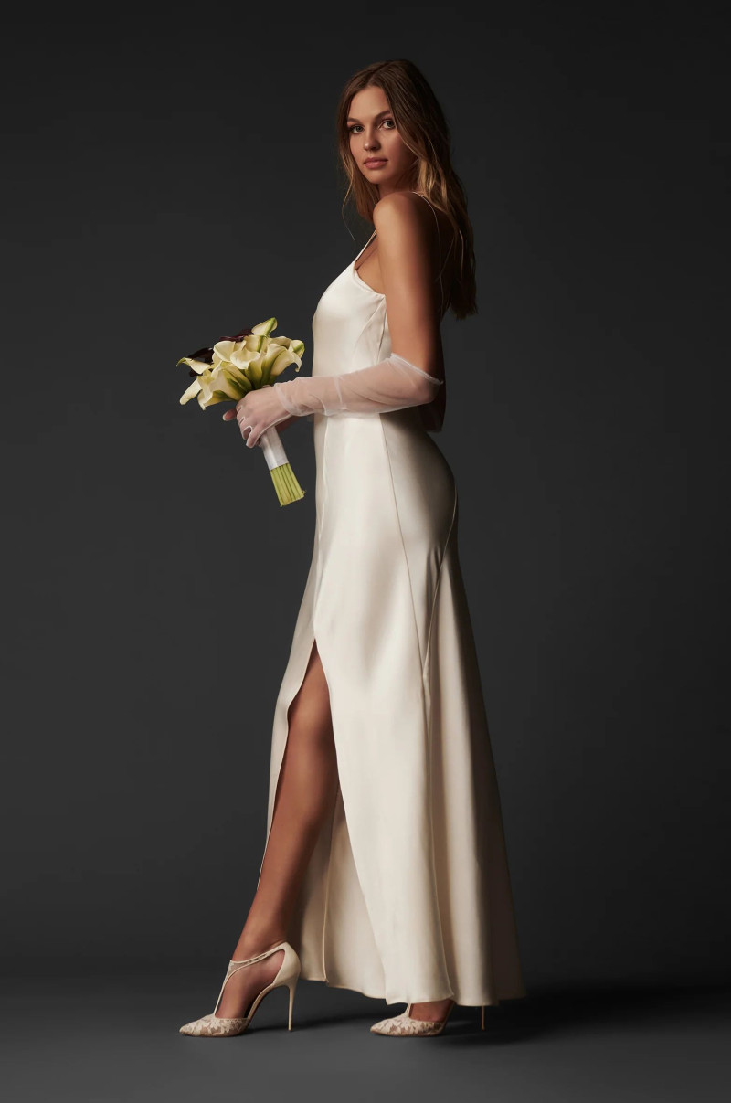 Daria Mikolajczak featured in  the Kiki de Montparnasse Bridal catalogue for Holiday 2023