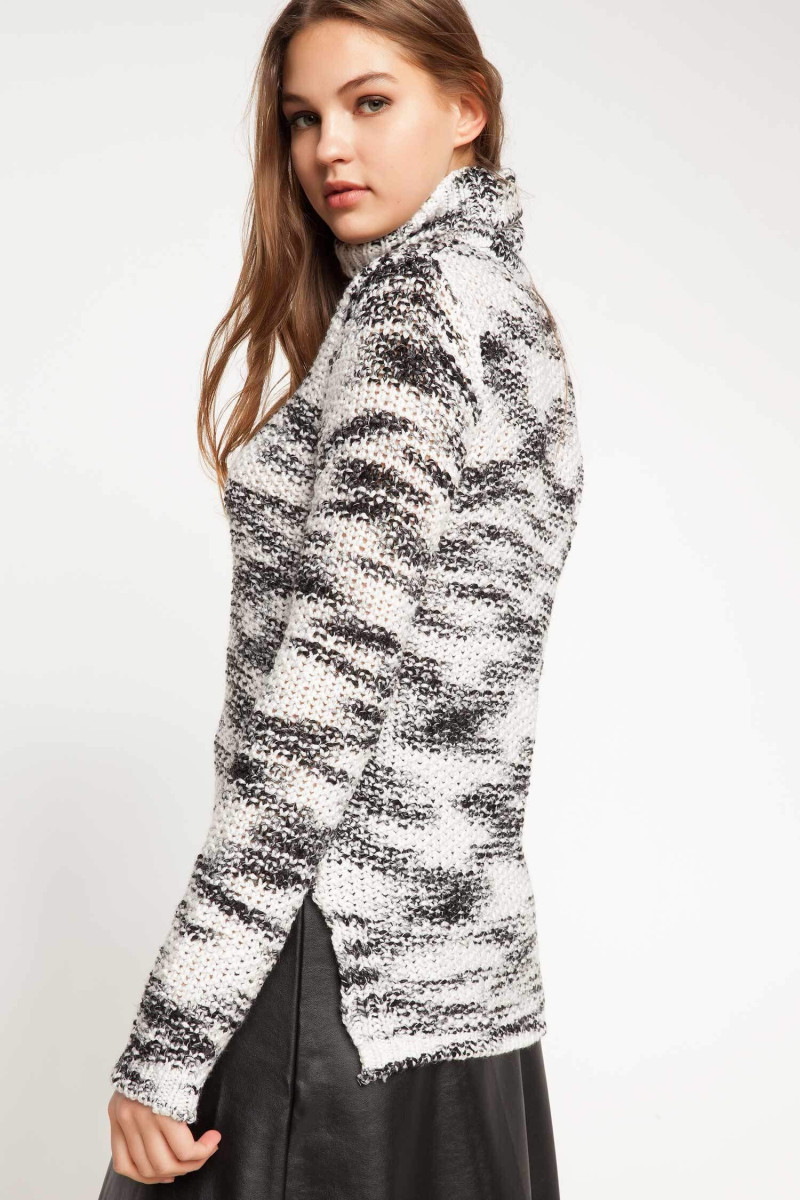 Daria Mikolajczak featured in  the DeFacto catalogue for Winter 2024