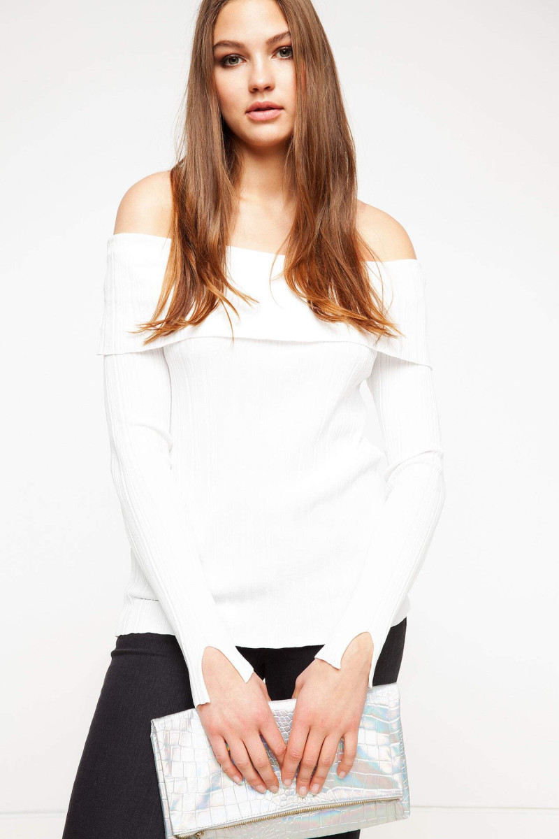 Daria Mikolajczak featured in  the DeFacto catalogue for Winter 2024