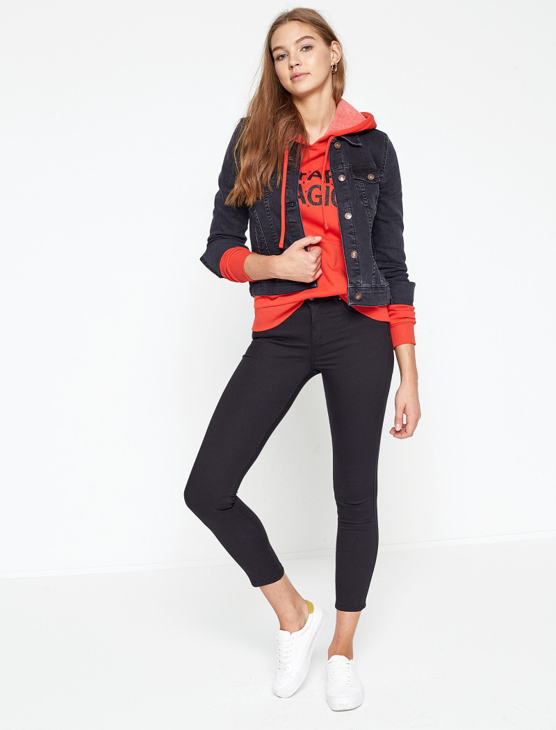 Daria Mikolajczak featured in  the Koton catalogue for Spring/Summer 2024