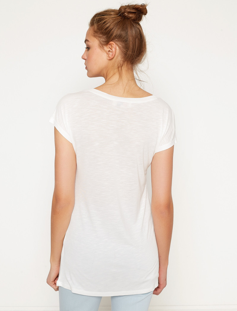 Daria Mikolajczak featured in  the Koton catalogue for Spring/Summer 2024