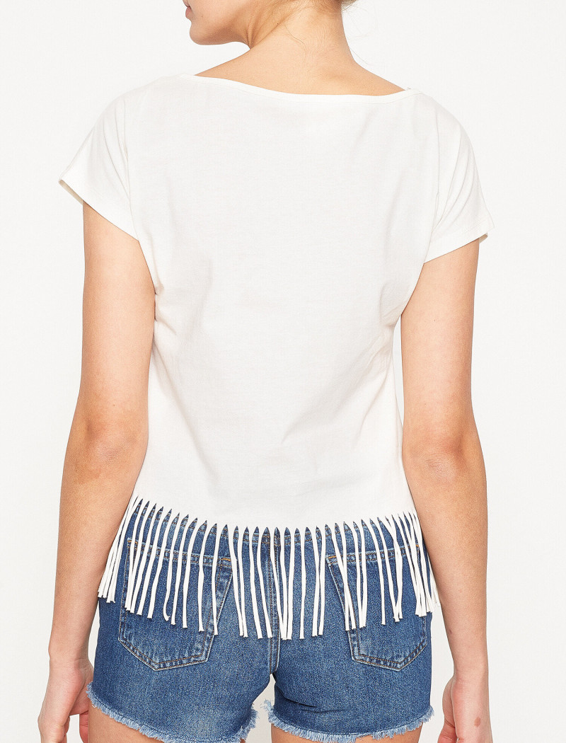 Daria Mikolajczak featured in  the Koton catalogue for Spring/Summer 2024