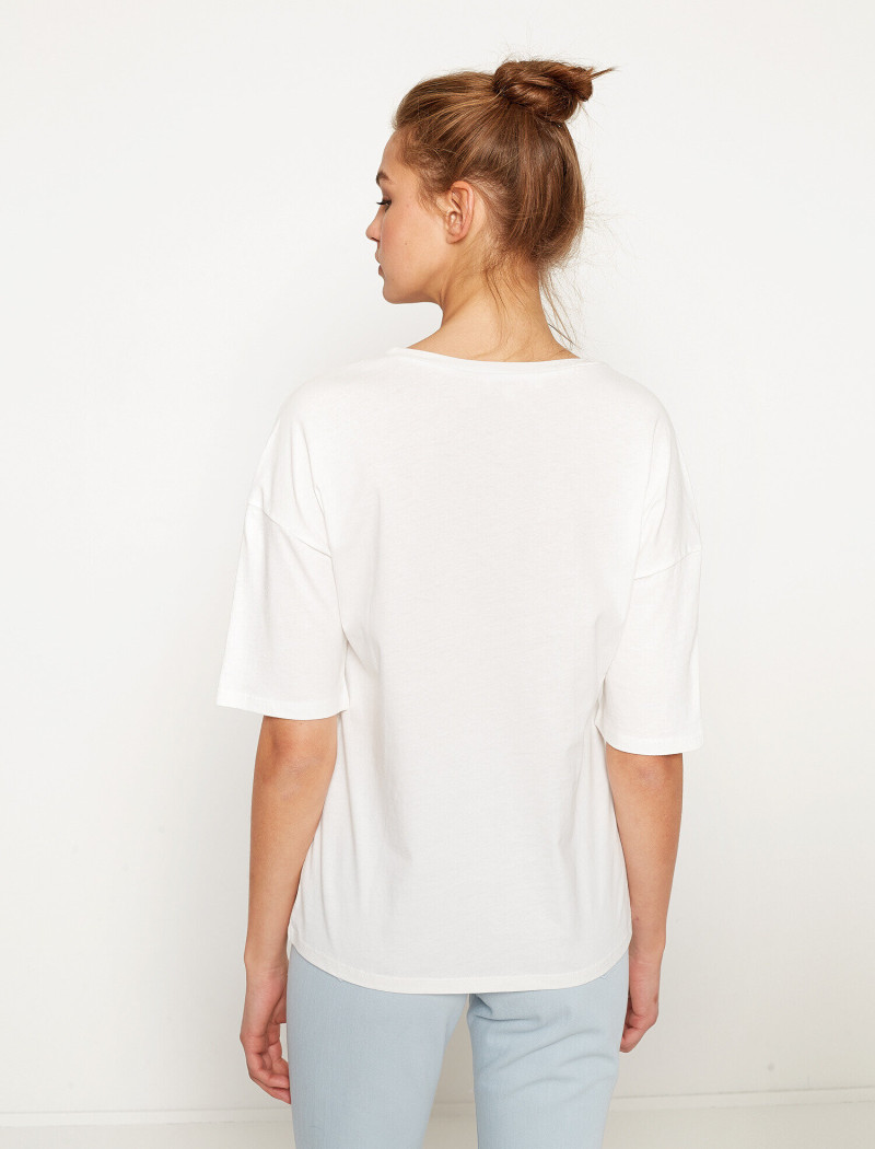 Daria Mikolajczak featured in  the Koton catalogue for Spring/Summer 2024