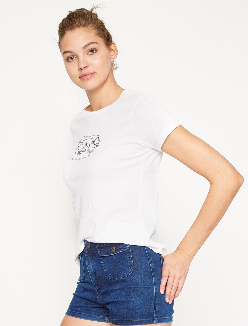 Daria Mikolajczak featured in  the Koton catalogue for Spring/Summer 2024