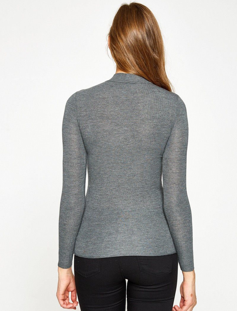 Daria Mikolajczak featured in  the Koton catalogue for Spring/Summer 2024