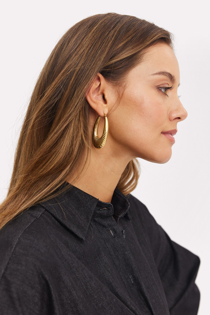 Nicola Cavanis featured in  the Loavies catalogue for Spring/Summer 2024