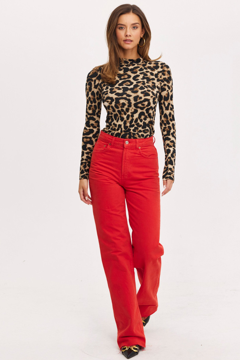Nicola Cavanis featured in  the Loavies catalogue for Spring/Summer 2024