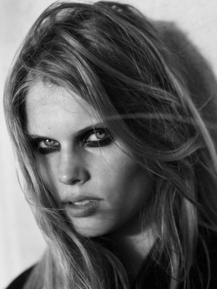 Ida Heiner featured in  the Zara advertisement for Winter 2024