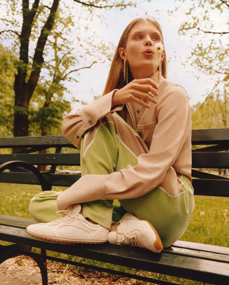 Ida Heiner featured in  the Tory Burch advertisement for Autumn/Winter 2025