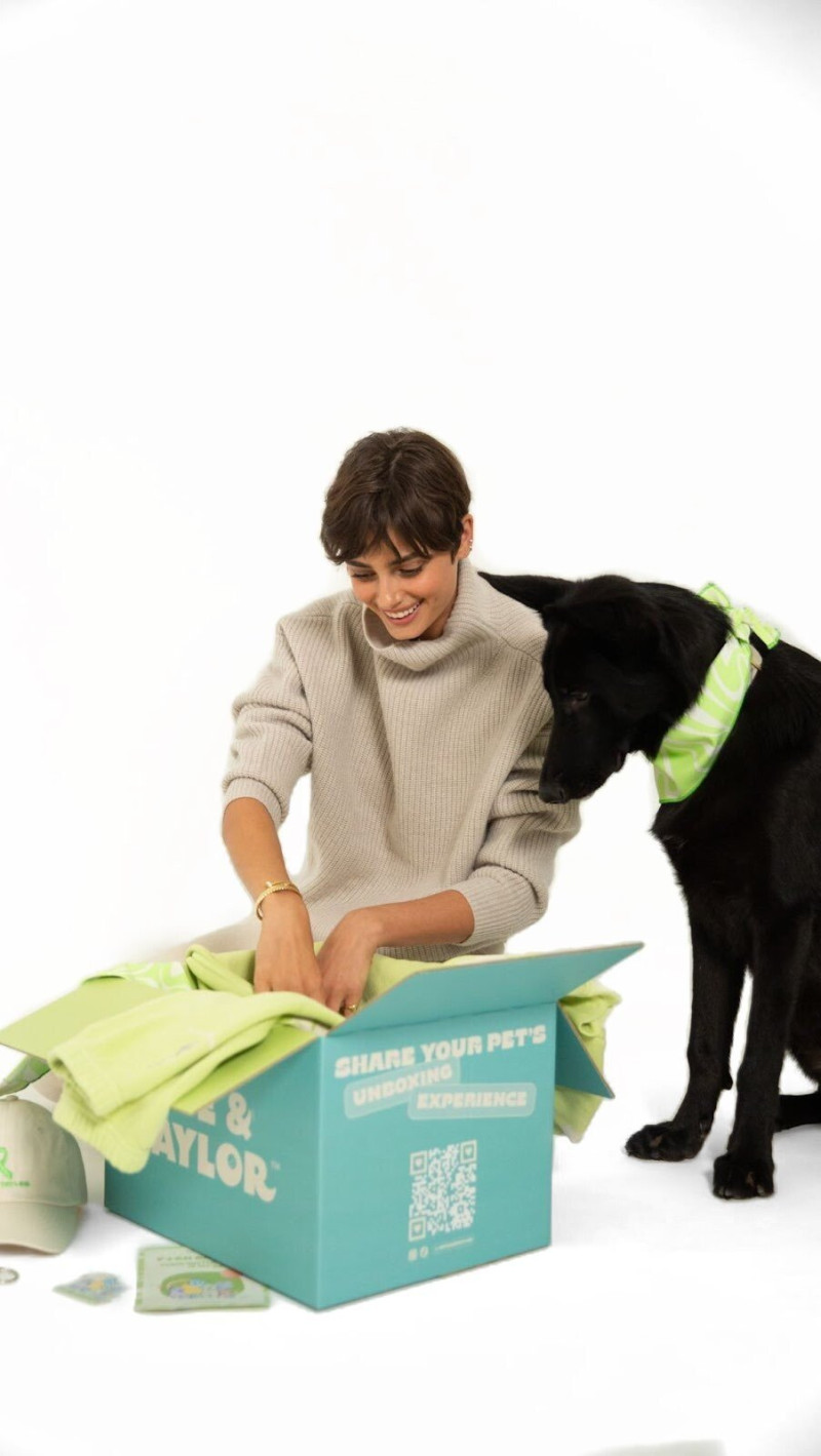 Taylor Hill featured in  the Tate & Taylor advertisement for Spring/Summer 2024