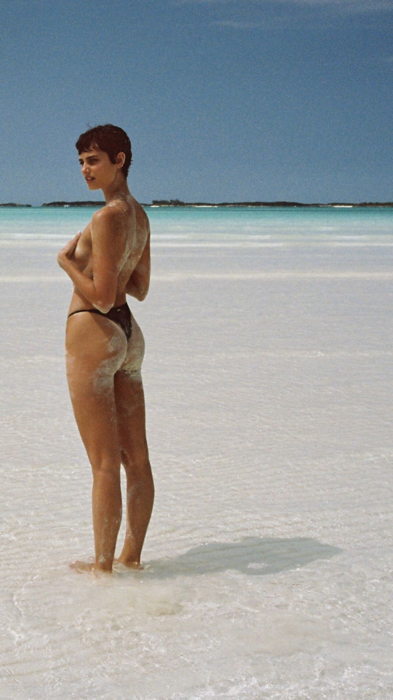 Taylor Hill featured in  the Lavarice lookbook for Summer 2024