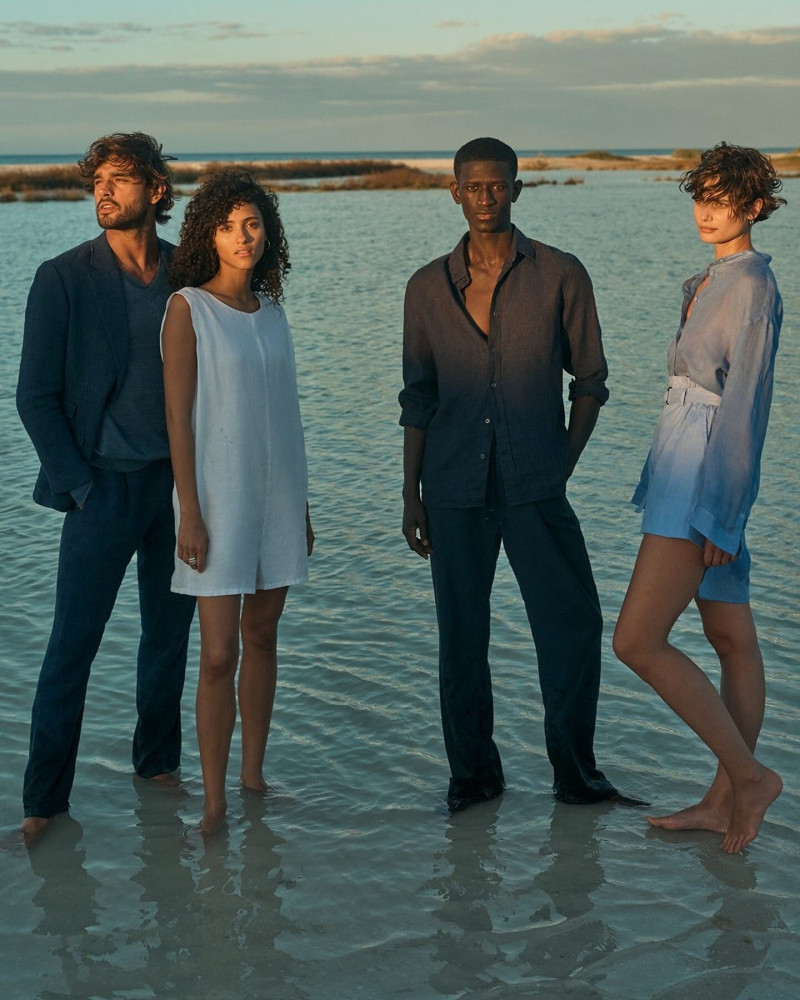 Taylor Hill featured in  the Banana Republic advertisement for Summer 2024