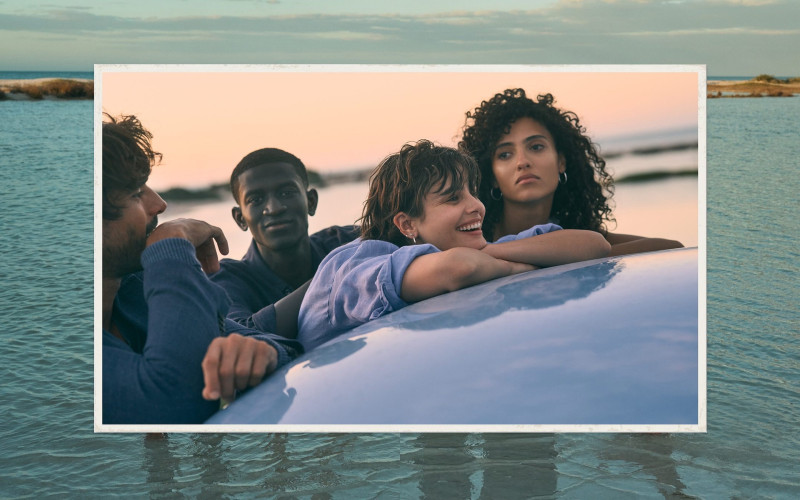 Taylor Hill featured in  the Banana Republic advertisement for Summer 2024